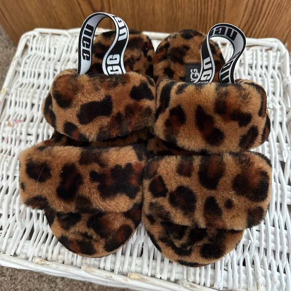 UGG Women’s Fluff Slippers Cheetah Leopard Print